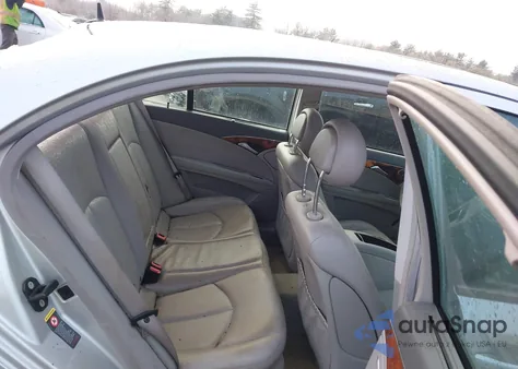 2006 Mercedes-Benz E 350 4Matic z USA, uszkodzony, nr VIN WDBUF87J06X181404